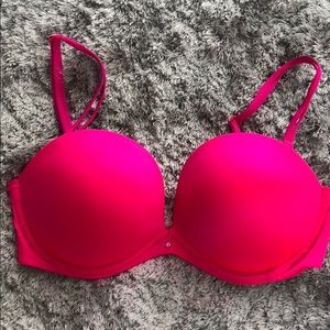 Victoria Secret Very Sexy 34D